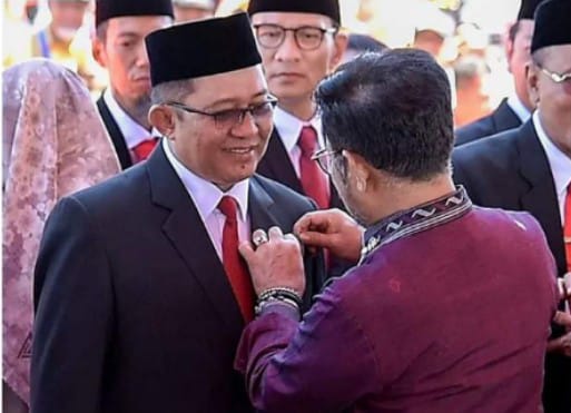 Berkat Manggis Puspahiang, Bupati Tasikmalaya Raih Satyalancana Wira Karya