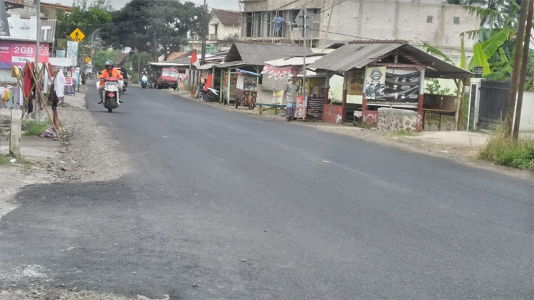 Jalan Bojongkoneng Tasikmalaya Layaknya Arena Balap Sepeda, Wakil Bupati Panggil Dinas PUPR