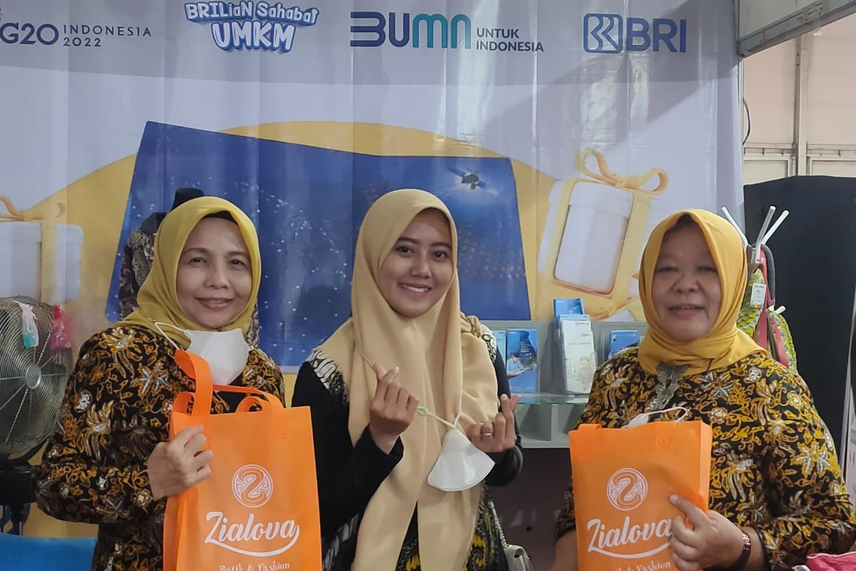 Manfaatkan KUR BRI, Zialova Batik Sukses Bertransformasi Jadi Produsen Fashion Lokal Favorit di Pekalongan