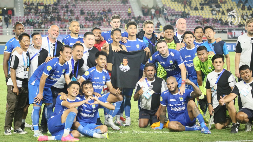 Persib Tahun Baruan di Puncak Klasemen, Bojan Hodak Langsung Beri Hadiah Istimewa kepada Para Pemain