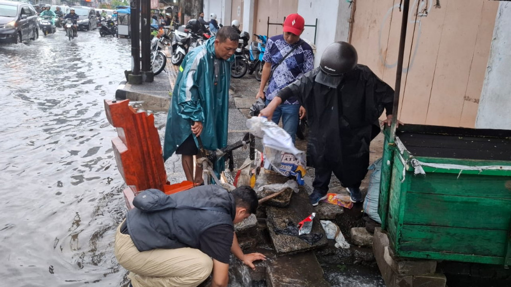 Banjir Kota Tasikmalaya, Akibat Hulu yang Terkikis dan Warga yang Lupa Diri