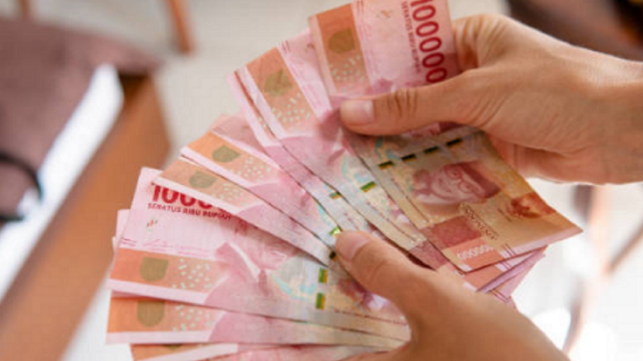 Gaji Nggak Besar Tapi Mau Nabung? Ini 15 Cara Simpel dari Rumah yang Diam-Diam Bikin Keuangan Makin Aman