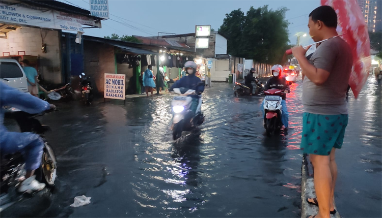 Jika Sepeda Motor Kebanjiran, 6 Hal Ini yang Wajib Dilakukan