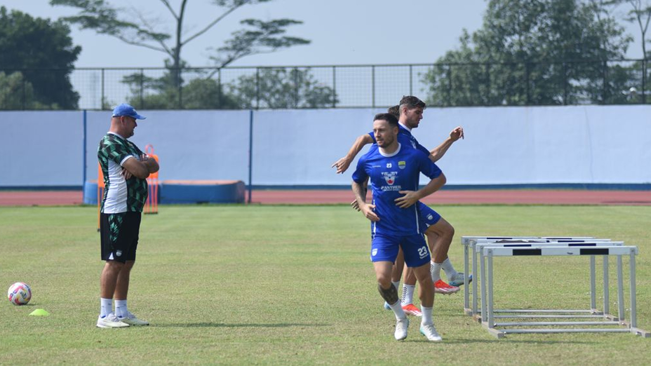 Persib Melesat ke Puncak Klasemen Liga 1, Hasil Laga Melawan Borneo FC Menjadi Kuncinya 