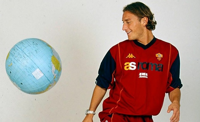 Marco Amelia: Mungkin Suatu Hari Kita Akan Melihat Francesco Totti di AS Roma Lagi