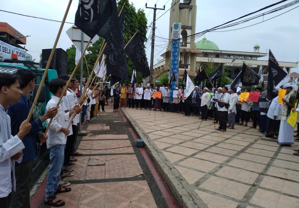 Ratusan Muslim Banjar Kutuk Rasmus Paludan Pembakar Al-Quran