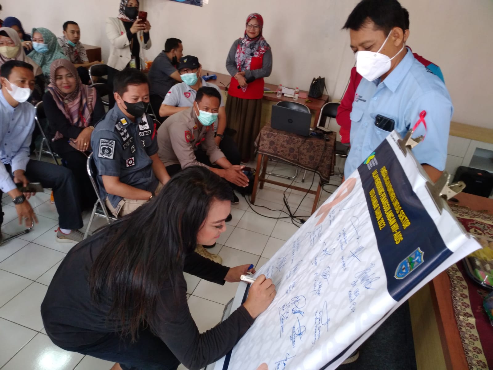 Dukungan Penanggulangan HIV AIDS di Kota Banjar, Lintas Sektor Bubuhkan Tanda Tangan Bersama