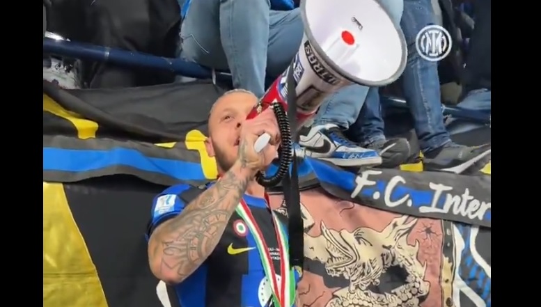 Inter Milan Hattrick Juara Supercoppa Italia, Federico Dimarco Pimpin Paduan Suara Curva Nord