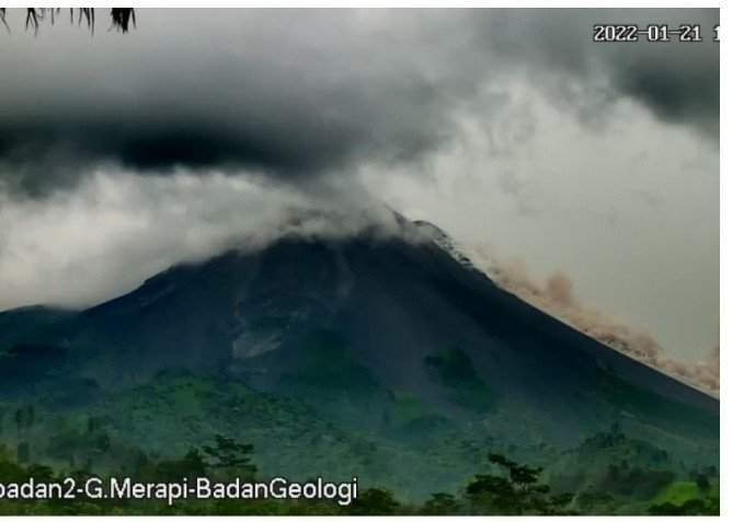 456 Kali Gempa Guguran, Gunung Merapi Level 3 Siaga