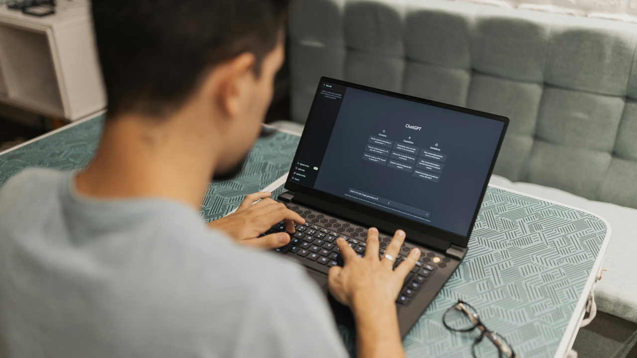 6 Tools AI untuk Meningkatkan Penjualan Online, Bikin Bisnis Makin Lancar