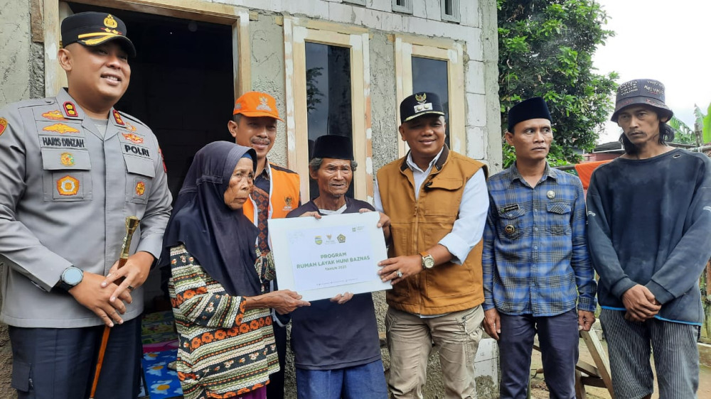 Saat Dinding Baru Didirikan, Harapan Hidup Kembali di Rumah Abah Alit Tasikmalaya