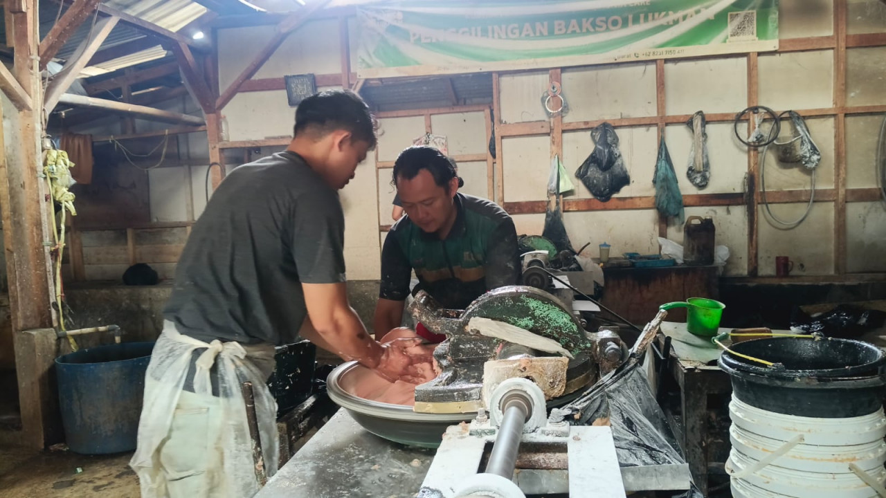 Sepi Pelanggan saat Iduladha, Jasa Giling Daging di Tasikmalaya Tetap Bertahan