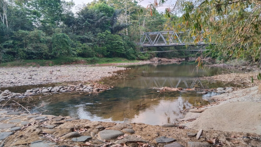 Dampak Kemarau Panjang, Debit Air Sungai Cimandala Pangandaran Terus Menurun