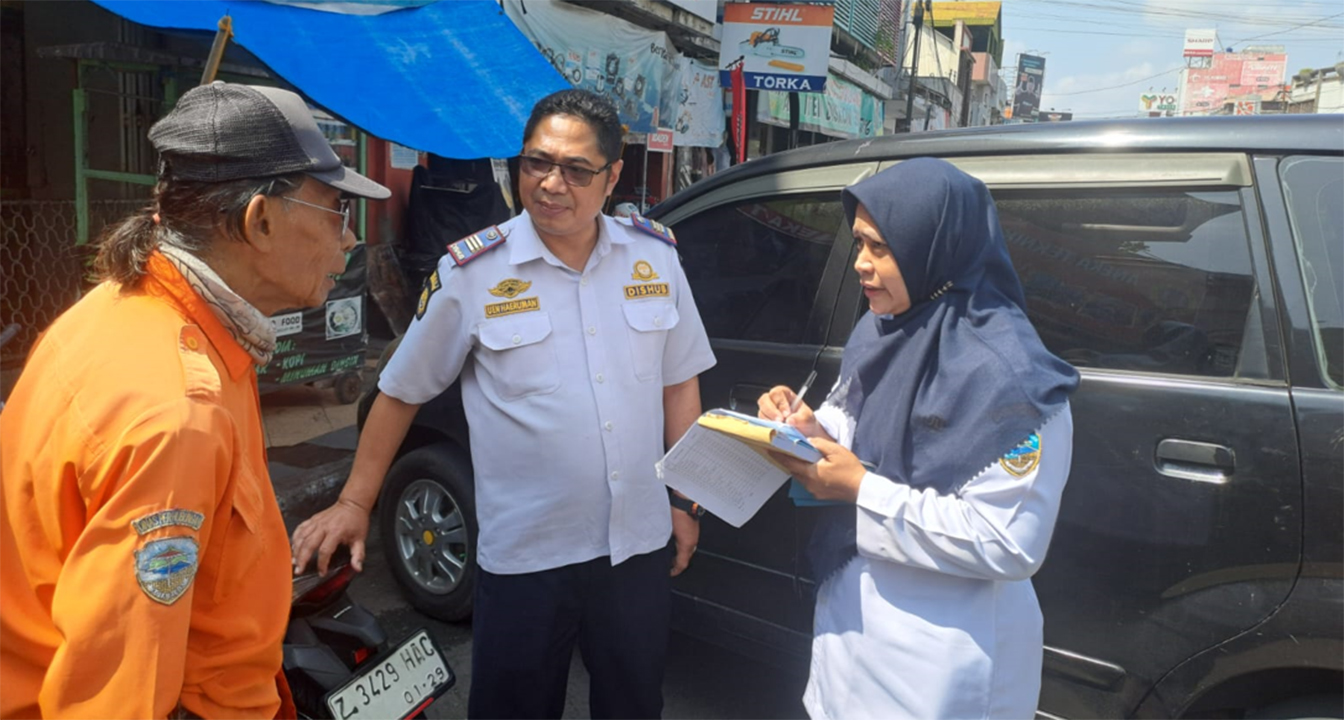 Dishub Kota Tasikmalaya Optimalkan Potensi Retribusi Parkir, Warga dan Jukir Berikan Dukungan