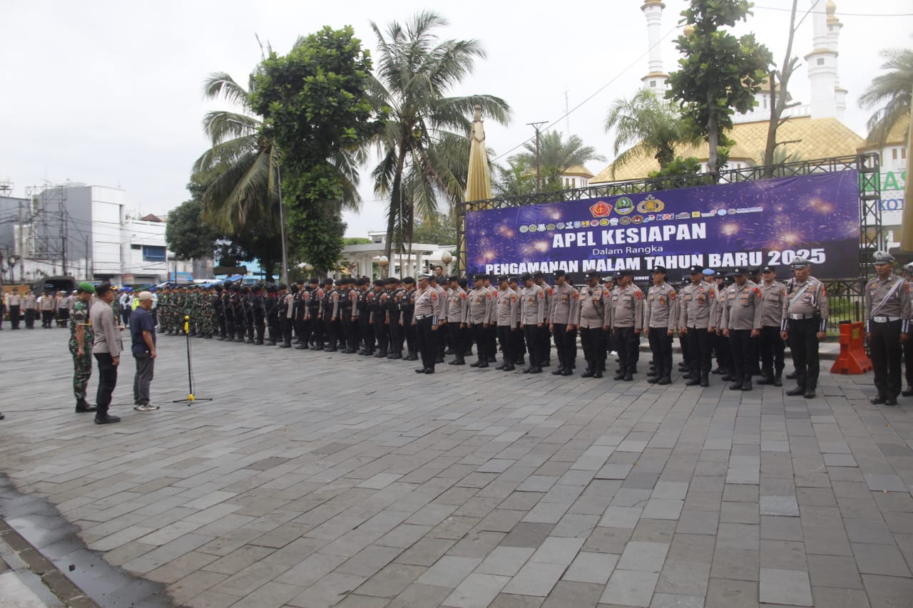 TNI-Polri Dikerahkan Amankan Malam Tahun Baru 2025 di Kota Tasikmalaya