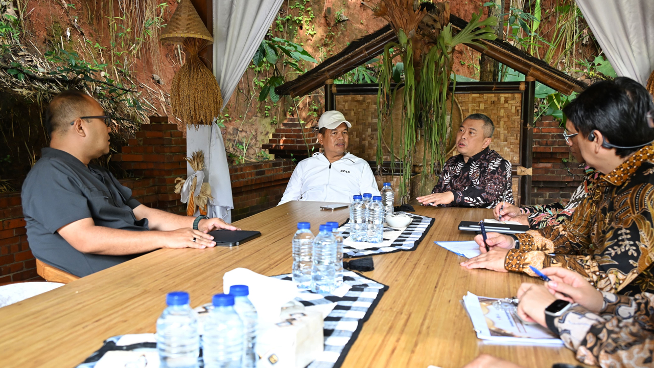 Menhub Bertemu Gubernur Jabar Bahas Penguatan Pengawasan Titik Rawan Mudik Lebaran 2026