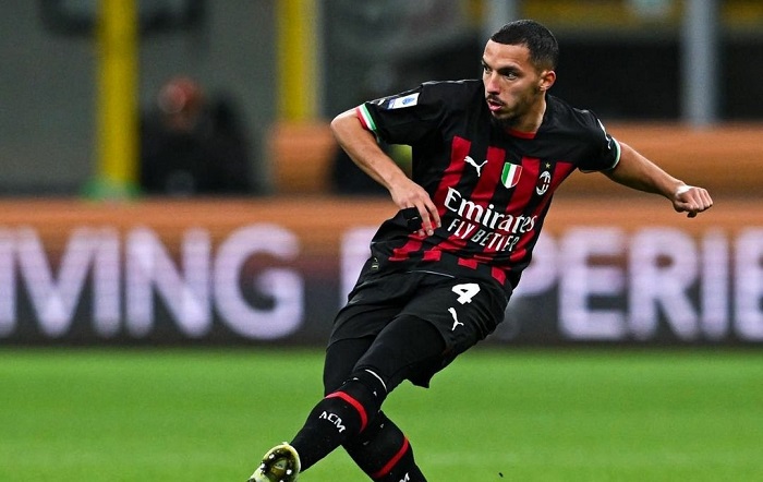 DItinggal Pergi Bennacer, Giancarlo Marocchi: AC Milan Lebih Butuh Gelandang Dibandingkan Penyerang