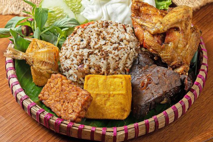 Wah Tutug Oncom Tasikmalaya Jadi Kuliner Legendaris Khas Jawa Barat, Tertarik untuk Mencoba?