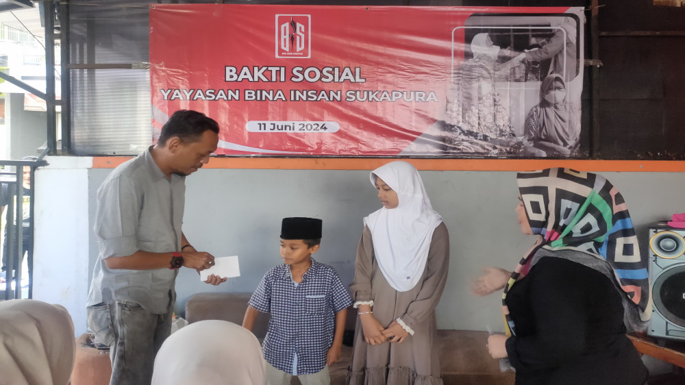 Tak Hanya Edukasi, Yayasan Bina Insan Sukapura Juga Bantu Warga Tak Mampu di Kota Tasikmalaya 