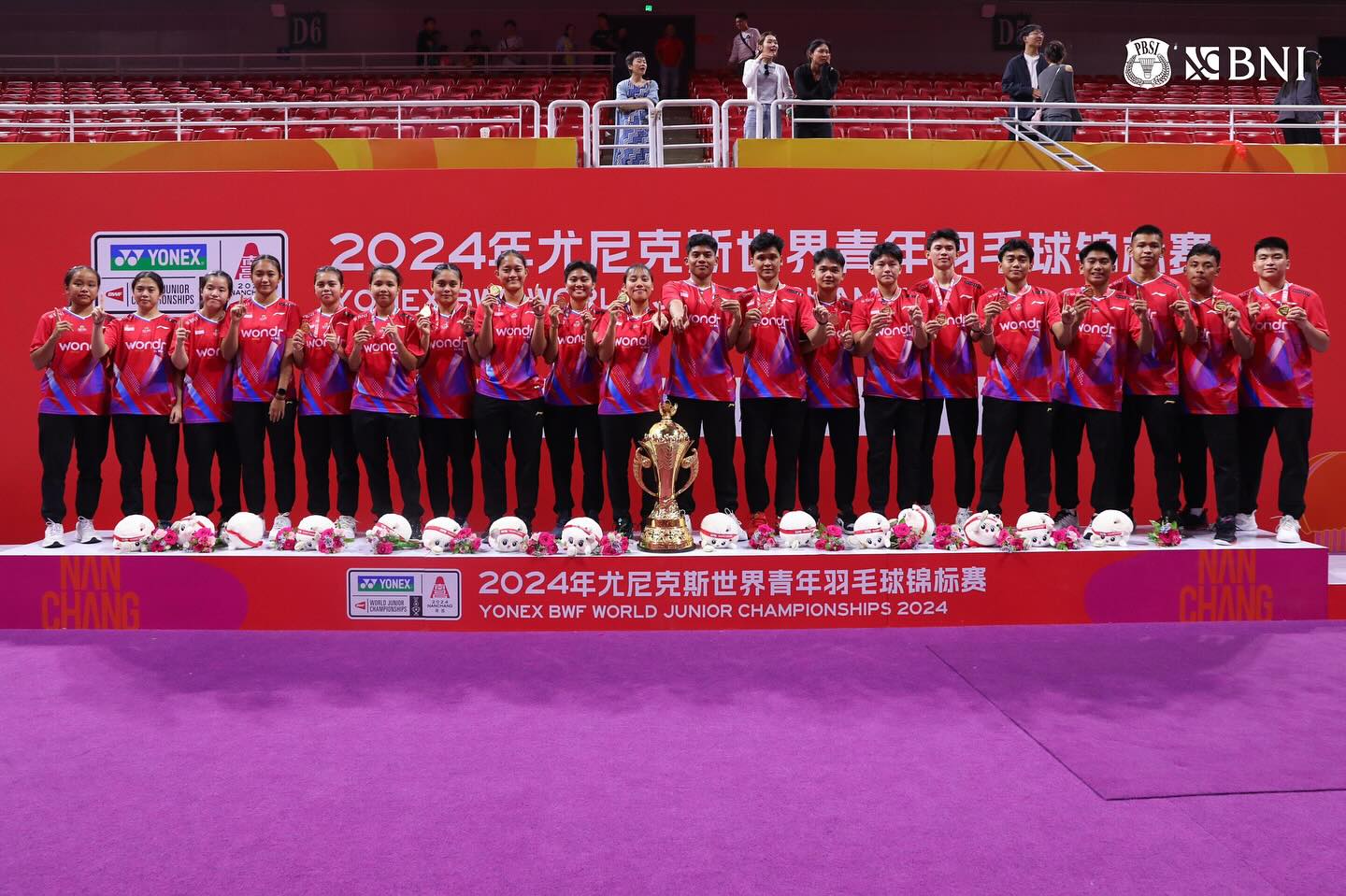 Lagu Indonesia Raya Berkumandang di Nanchang China, Tim Badminton Indonesia Juara Piala Suhandinata 2024