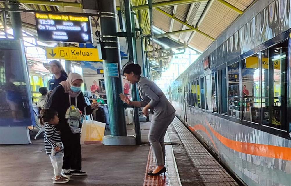 Hadapi Long Weekend Idul Adha, KAI Tambah 18 Perjalanan KAJJ, Ini Syarat Terbaru Naik Kereta Api