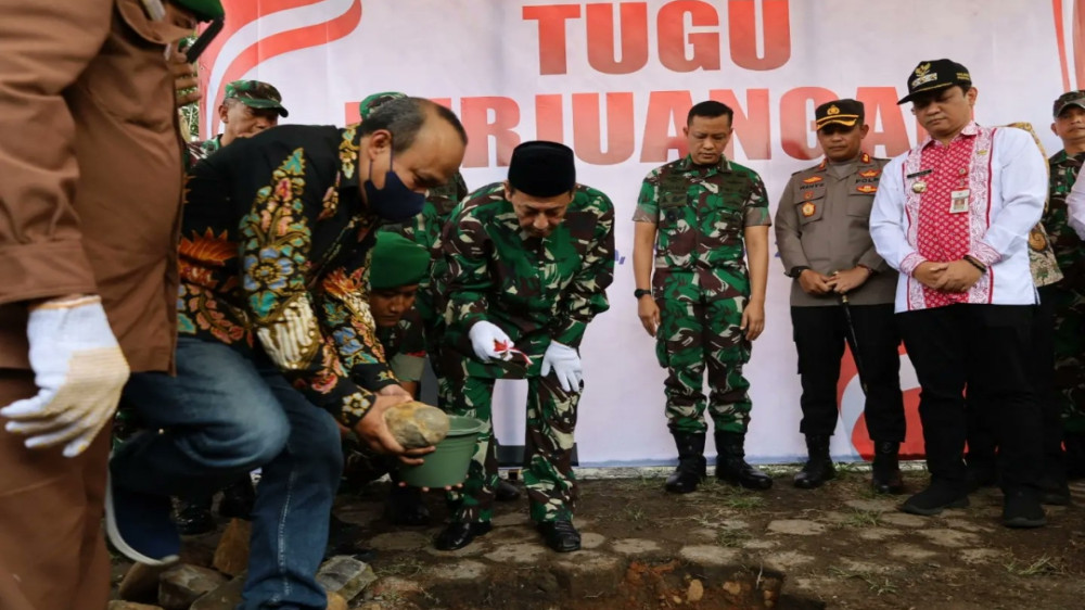 Dari Peristiwa Kebon Rojo di Pekalongan  hingga Jerman Barat dan Jerman Timur Bersatu Kembali