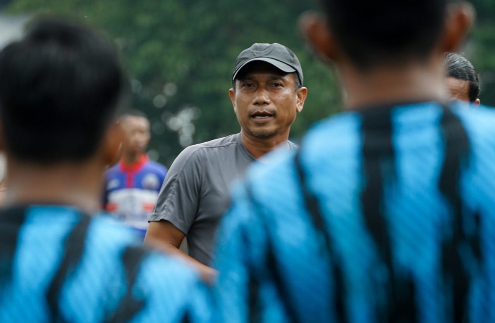 Resmi Gabung Arema FC, Legenda Timnas Indonesia Ini Tak Mau Sesumbar soal Target, Kenapa Coach?