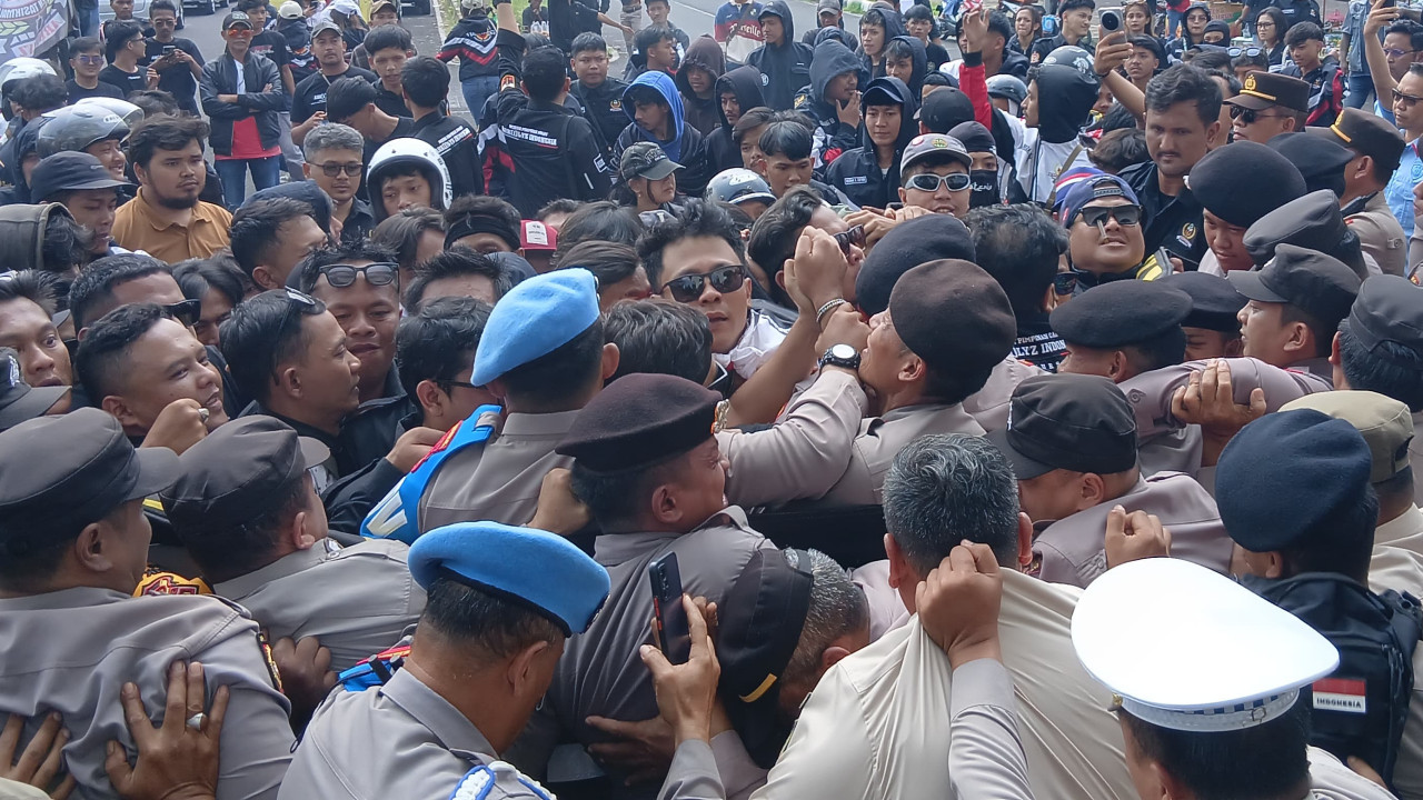 Akr1lyz Desak Evaluasi Perizinan dan Dugaan Kebocoran PAD di Kabupaten Tasikmalaya