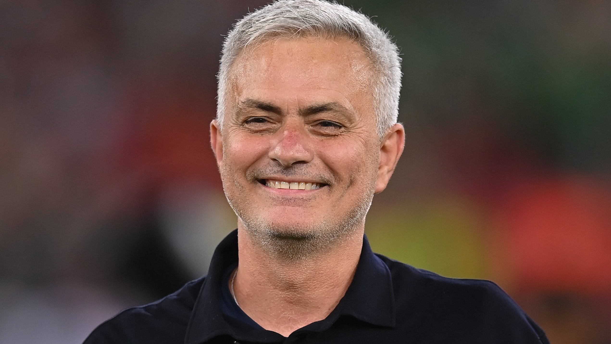 Jose Mourinho Tertawakan Rumor PSG: 'Saya Sangat Senang di Italia, Ini Membantu Saya untuk Merasa Baik'