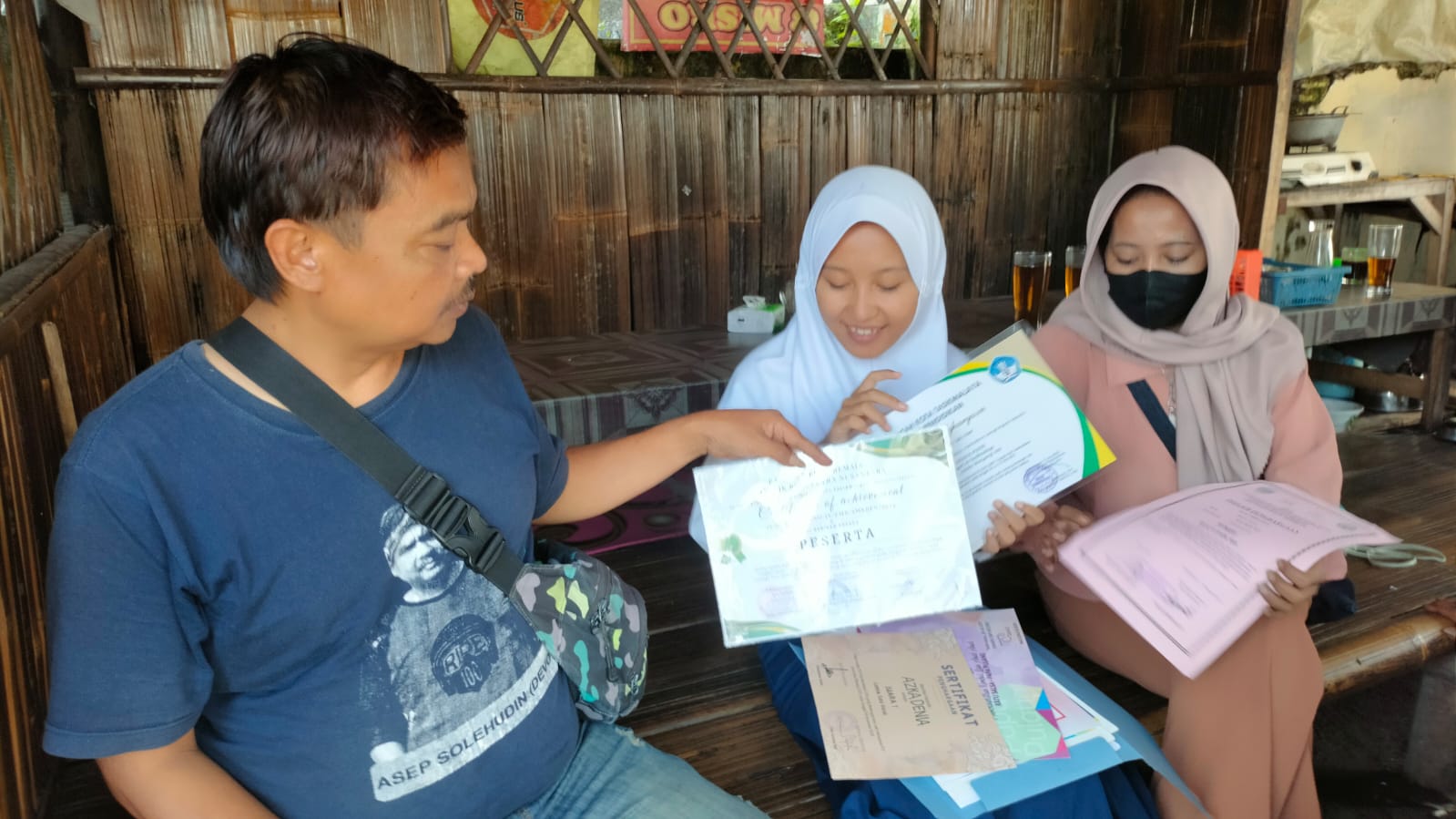 DUH! Siswi Yatim Berprestasi di Kota Tasikmalaya Terancam Putus Sekolah karena Zonasi PPDB