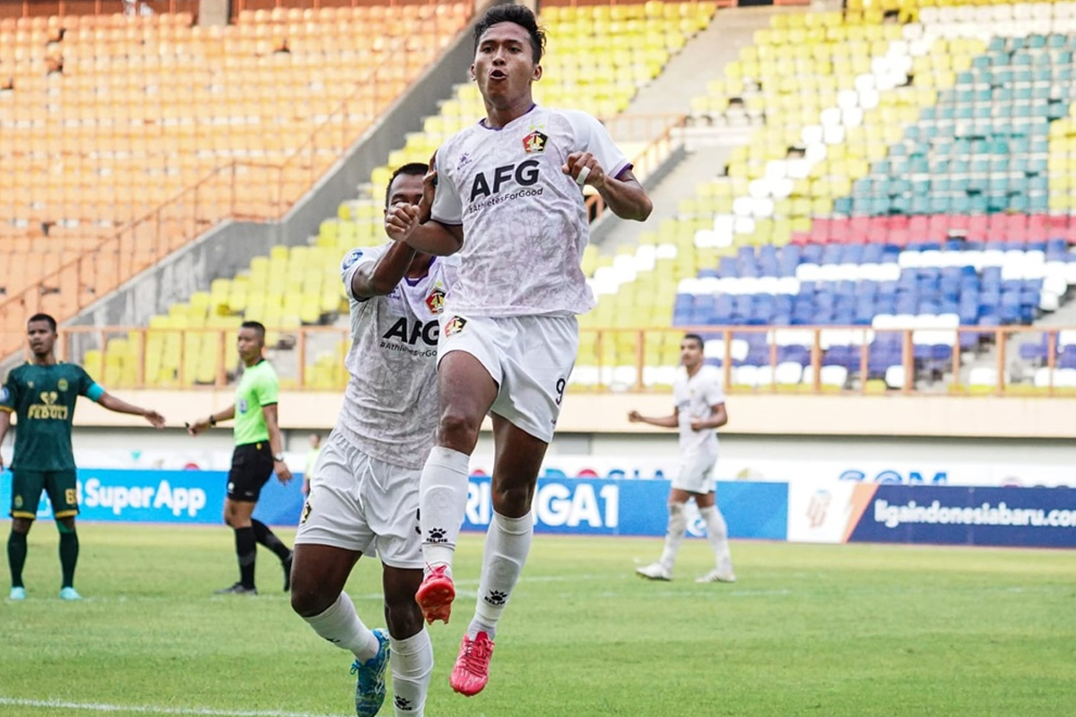 Info Transfer Liga 1 Hari Ini: 7 Pemain Persik Kediri, 11 Pemain Semen Padang, 3 Penjaga Gawang Madura United