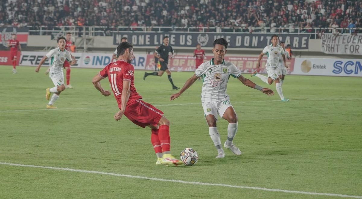 HARAPAN Aji Santoso Kepada Pemain Muda Persebaya Surabaya Jelang Liga 1 Bergulir: Serius dan Disiplin Berlatih