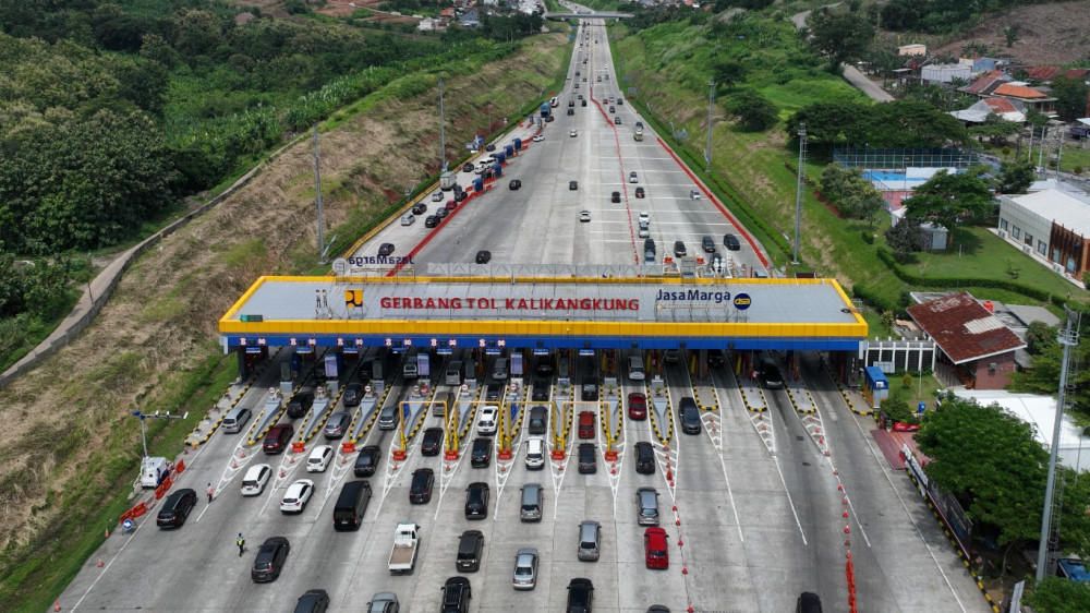 Volume Kendaraan ke Sejumlah Gerbang Tol Utama di Wilayah Trans Jawa Terus Meningkat, ini Rinciannya