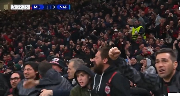 Fans Napoli Lempari Pendukung AC Milan dengan Air Kencing, Kecuali Ultras Curva A dan B