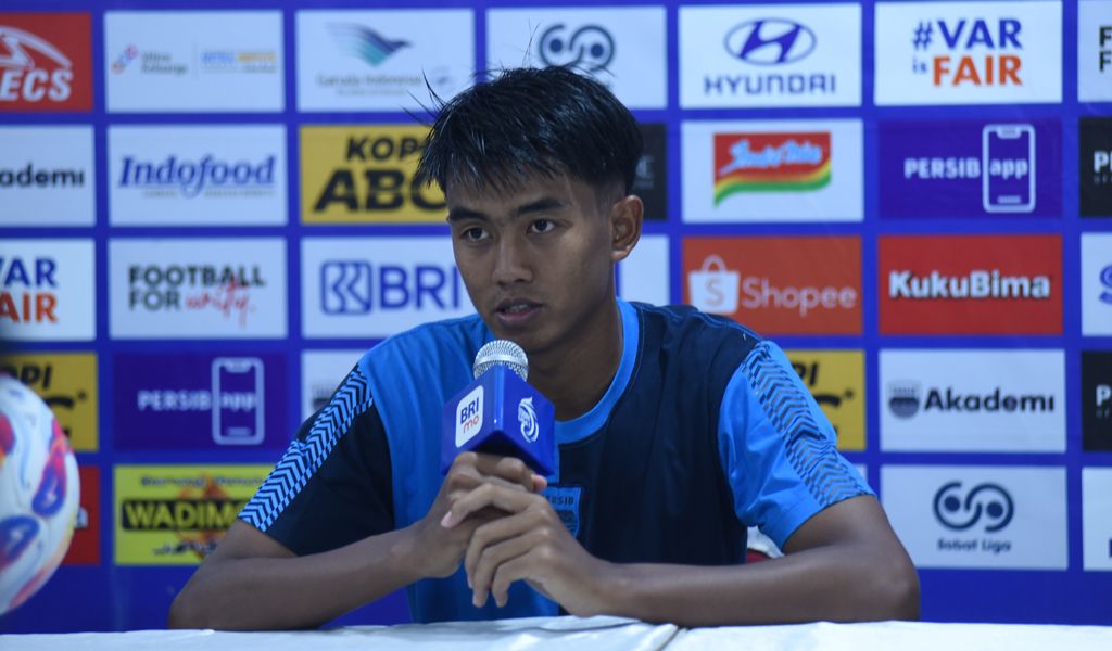 Pantas Semakin Matang, Ini 2 Mentor Kakang Rudianto di Persib, Kombinasi Asal Bek Eropa dan Brasil