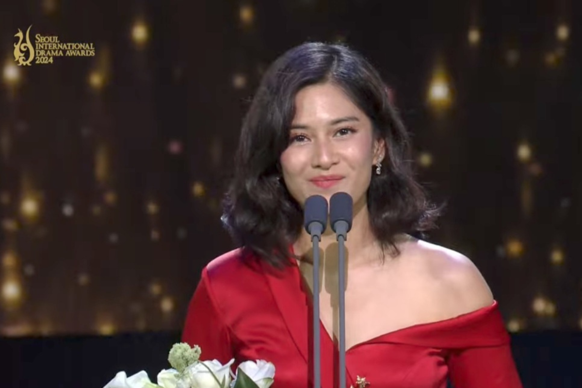 Dian Sastrowardoyo di Seoul Drama Awards 2024, Membawa Kebanggaan dengan Gadis Kretek