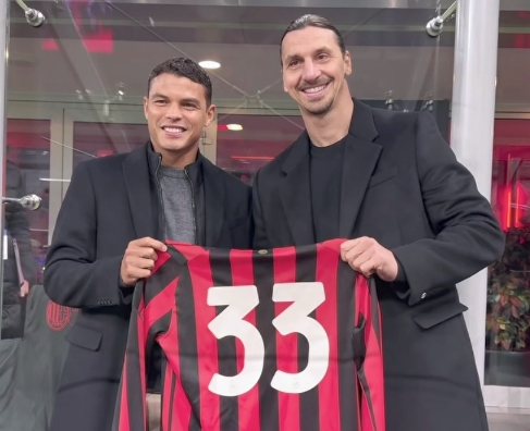 Thiago Silva: AC Milan Tidak Memberi Saya dan Ibrahimovic Kesempatan Mengucapkan Salam Perpisahan