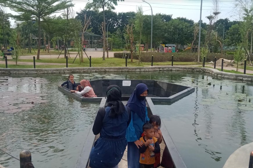 Melepas Penat di Tengah Kota, Sehari dalam Sepakan Bisa Refreshing di Taman Jalur Hijau Kosambi 