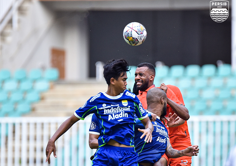 Kunci Kemenangan Persib atas Borneo FC, Pemain Persib Terbukti Tangguh, Luis Milla Puji Mental Anak Asuhnya