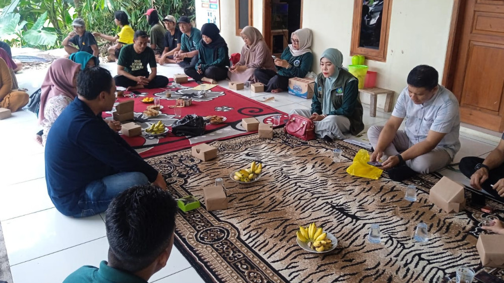 Wujudkan Kelurahan Sehat di Kota Tasikmalaya, FKKS dan Pokja Cipawitra Gelorakan Jumat Bersih 