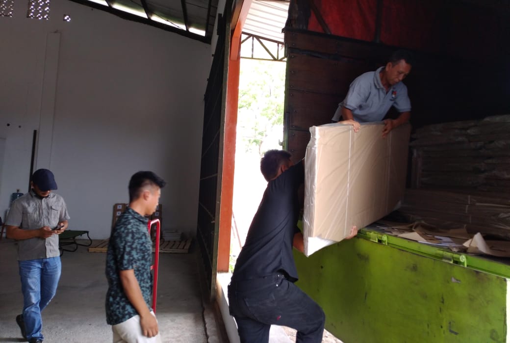 Ribuan Logistik Pemilu 2024 Telah Tiba di Gudang KPU Kota Banjar