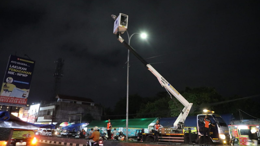 Pendapatan Pajak Penerangan Jalan di Kota Tasikmalaya Naik Tiap Tahun, Penggunaannya Masih Gelap