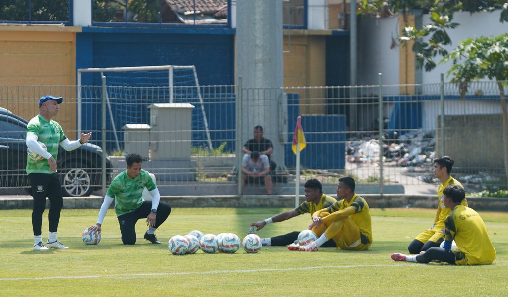 Terkesan Sederhana, Target Kiper Persib saat Laga Melawan Borneo FC Lumayan Berat Diwujudkan