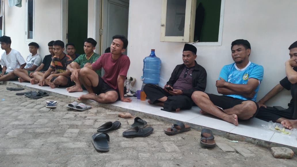 Dede Muharam Semangati Skuad Persikotas yang Sedang Berjuang di Cirebon