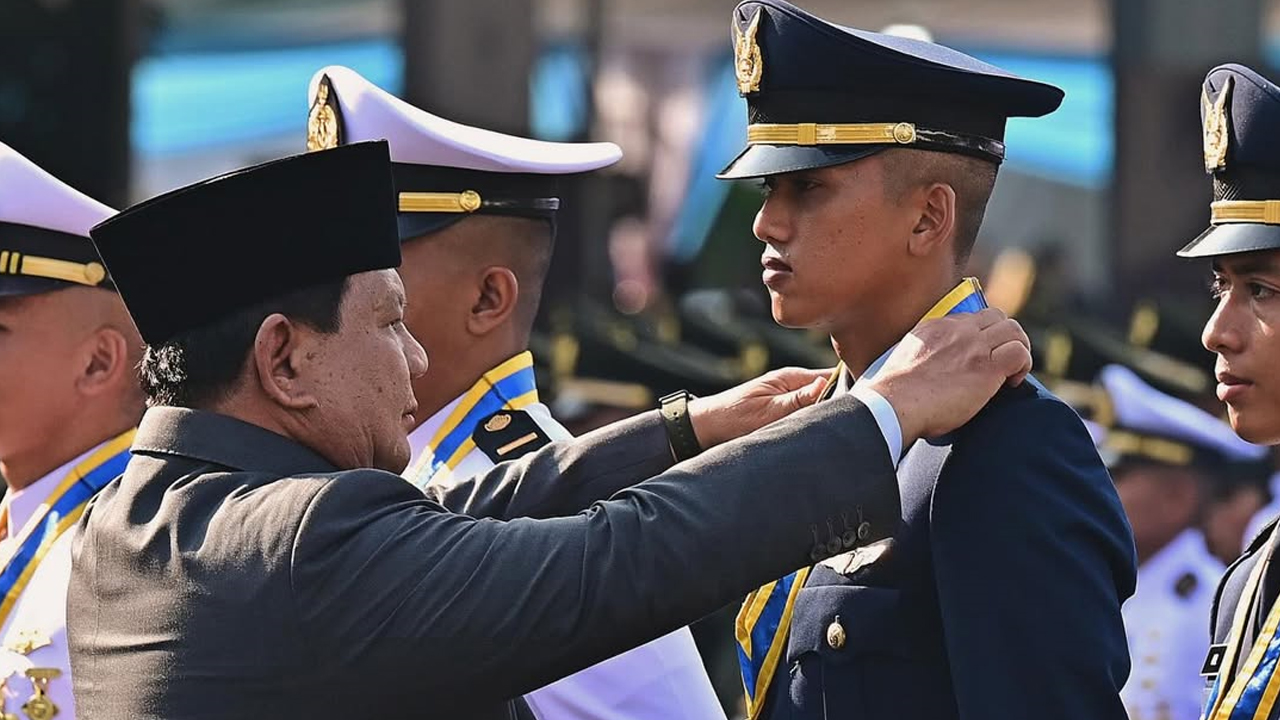 Luar Biasa! Dua Alumni SMA Pradita Dirgantara Jadi Lulusan Terbaik AAU, Salah Satunya Eks Pemain DBL