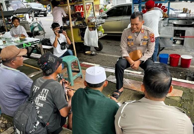 Menyentuh Hati, Ini yang Dilakukan Kapolres Banjar setelah Mendengar Cuhrat PKL, Pengemis dan Abang Becak 