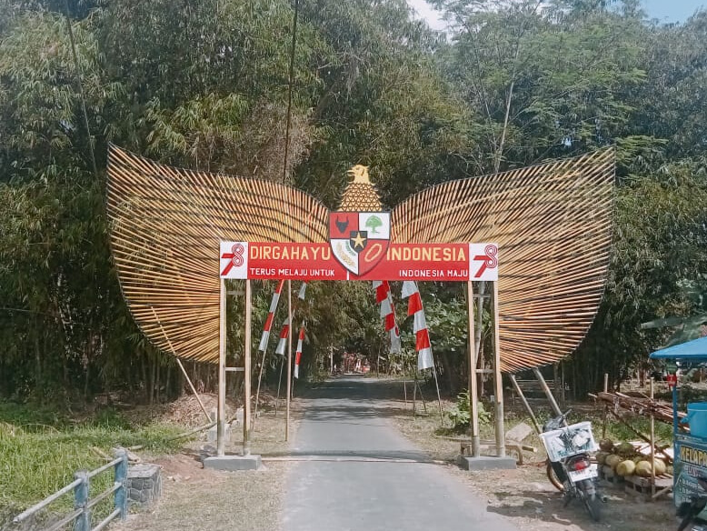 Kemeriahan Masyarakat Menyambut Hari Kemerdekaan Terasa di Tasikmalaya, Ada Gapura Garuda Pancasila
