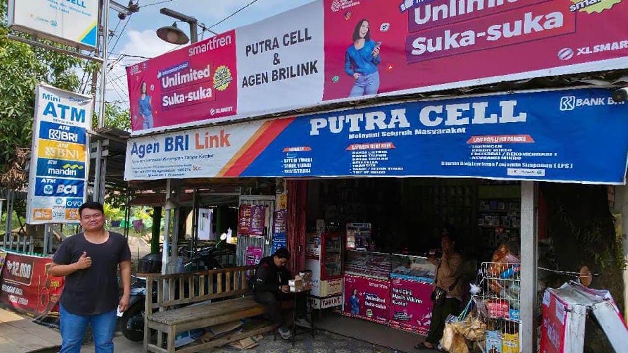 Punya Banyak Cabang, AgenBRILink Milik Pemuda Asal Lahat Ini Buka Lapangan Pekerjaan untuk Warga Sekitar