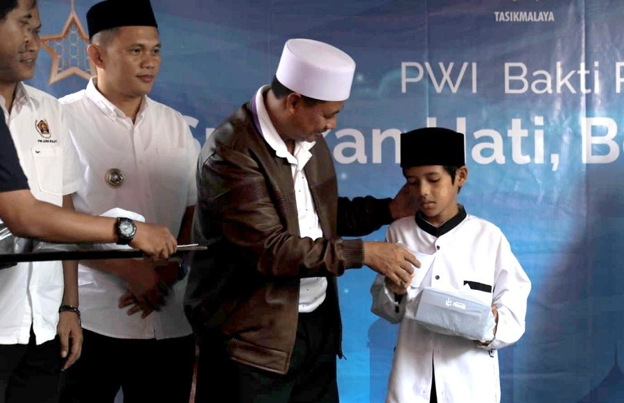 PWI Tasikmalaya Santuni Ratusan Anak-anak Yatim Piatu dan Duafa