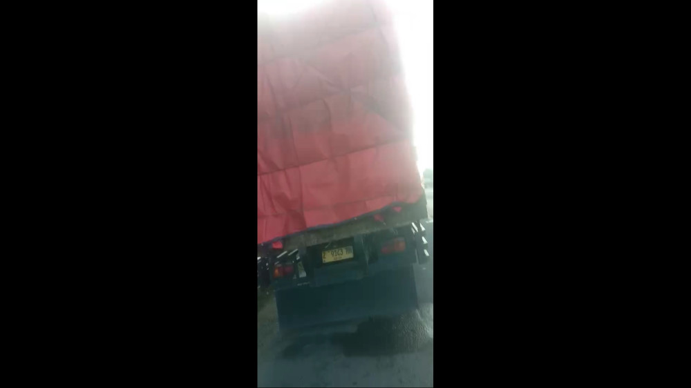 Viral Mobil Truk Bernopol Tasikmalaya Diparkir di Tol, Pengemudinya Gantung Diri